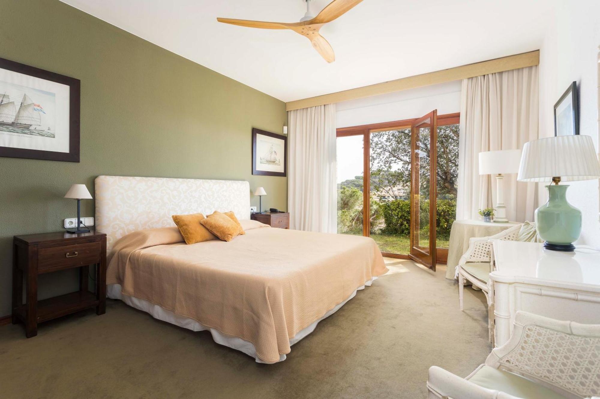 Villa Maricel Sant Feliu de Guíxols Ngoại thất bức ảnh